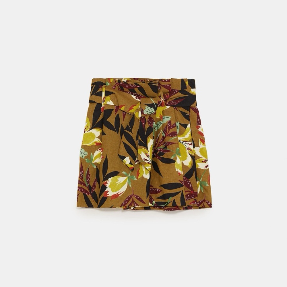 Zara Basic Multicolor floral print Bermuda